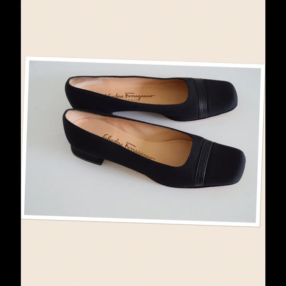 Salvatore Ferragamo low heels - Picture 1 of 6